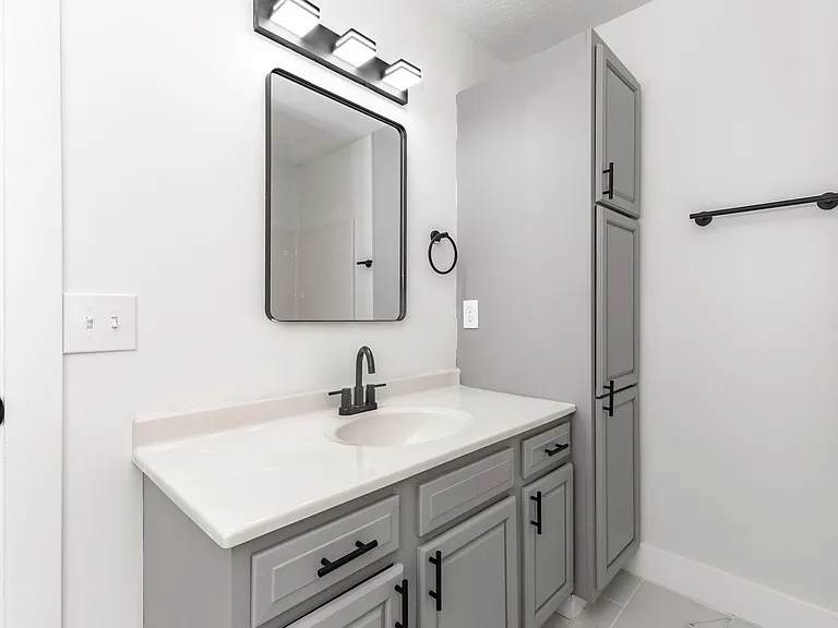 2805 Gill St — Photo 19