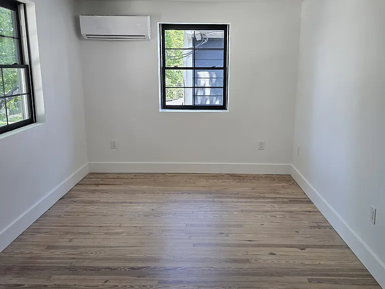 1401 Charles St #A — Photo 15