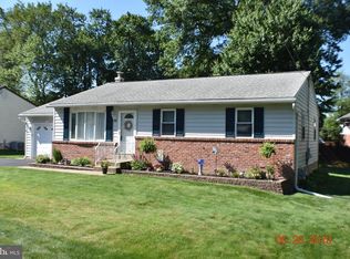 470 Hawthorne St, Warminster, PA 18974