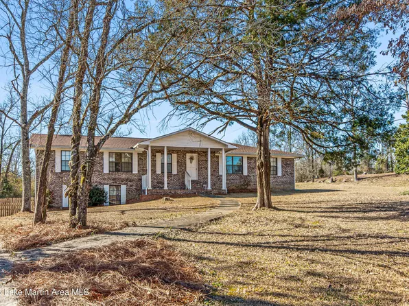 1114 Parrish St, Alexander City, AL 35010