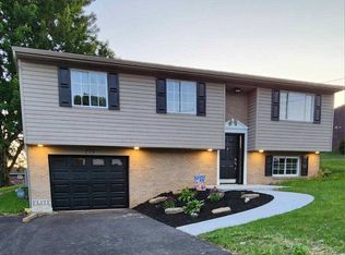 173 Van Dr, Connellsville, PA 15425