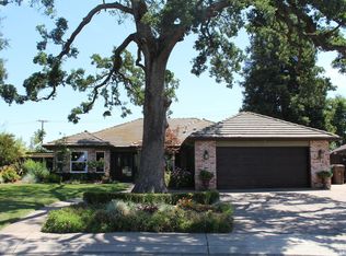 19060 Creekview Dr, Lockeford, CA 95237
