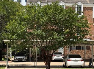 400 Nagle St APT 302, College Station, TX 77840