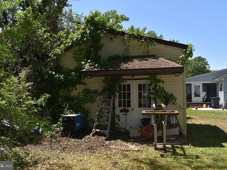 Listing photo 5