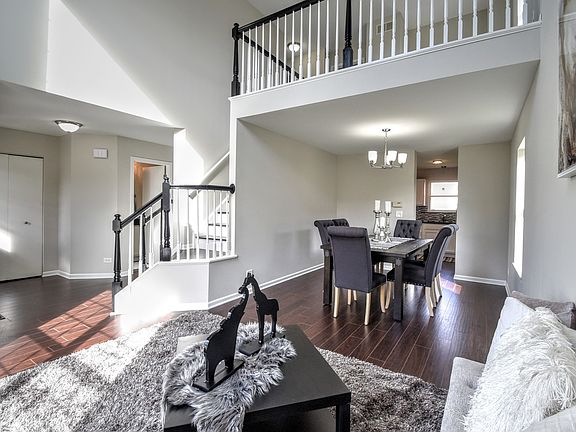 5th image of 2130 W Meadowview Dr