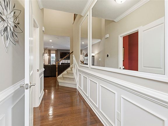 5th image of 406 Rosecliff Rd