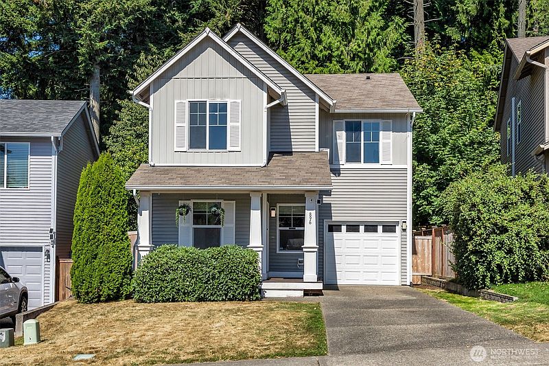 2nd image of 896 G Street SE
