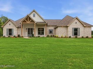 619 Dry Creek Rd, Magee, MS 39111