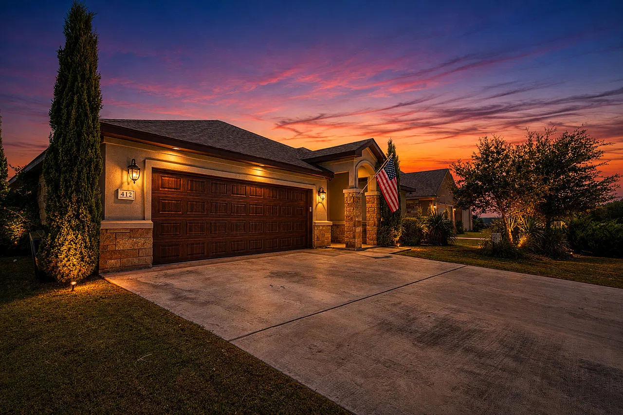 3 bed, 1820 sqft, $2,500 — Photo 1