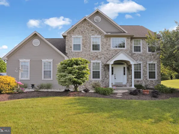 14 Mallow Ln, Mohnton, PA 19540