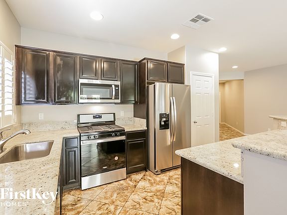 5th image of 7225 Summer Air Ave