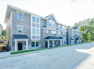 11221 Talamore Cir UNIT 6, Frontenac, MO 63131