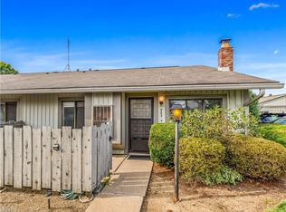 963 Kirkwall Dr, Akron, OH