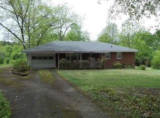 121 Westview Dr, Cartersville, GA 30121