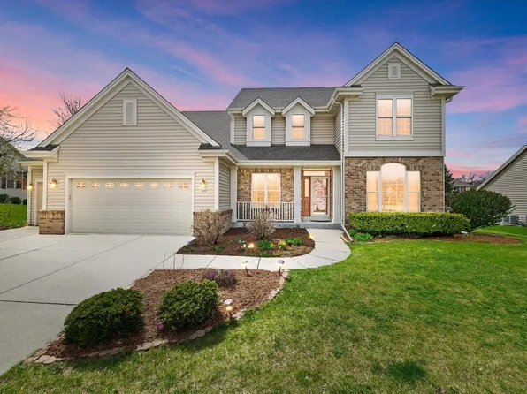 220 Howell AVENUE, Waukesha, WI 53188