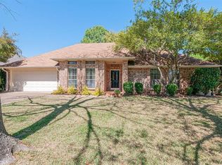 3306 Summerfield Dr, Grapevine, TX 76051