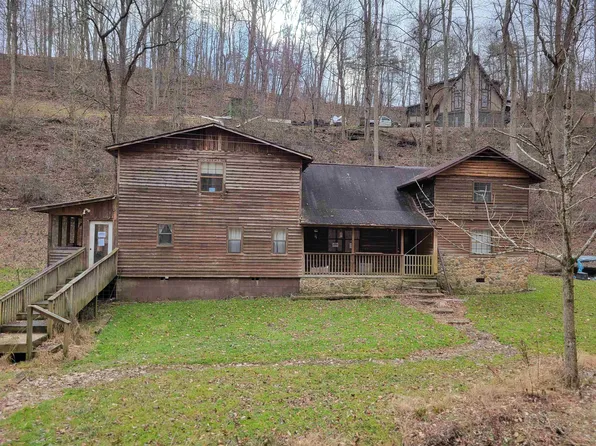 6440 Madison Creek Rd, Salt Rock, WV 25559
