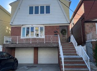 94 W 29th St FLOOR 2, Bayonne, NJ 07002
