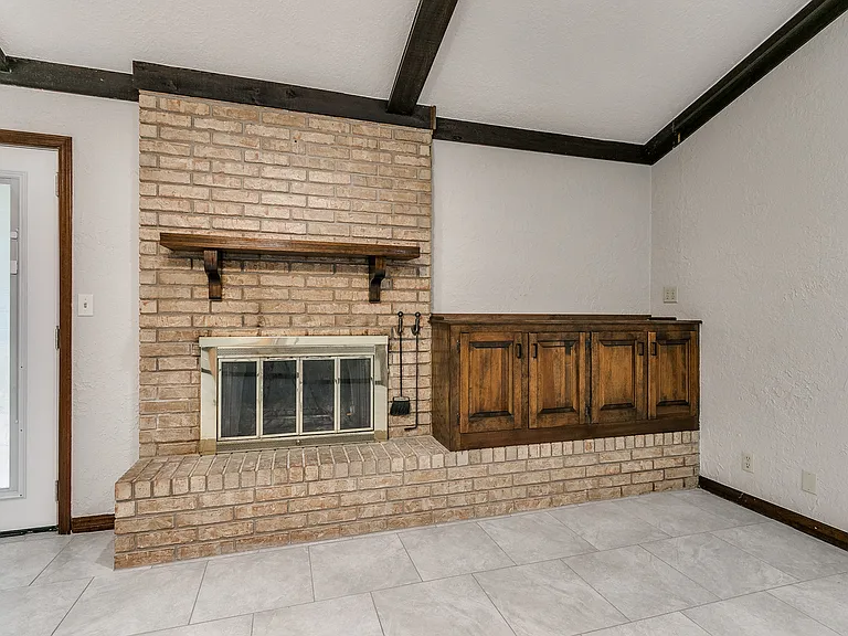 1213 Westbrooke Ter — Photo 4
