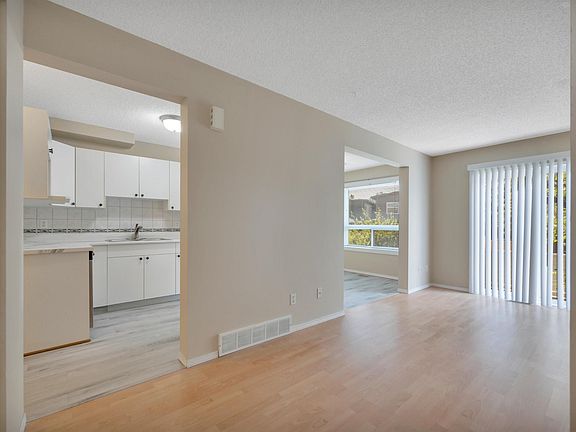 4th image of 2218 38th St NW
