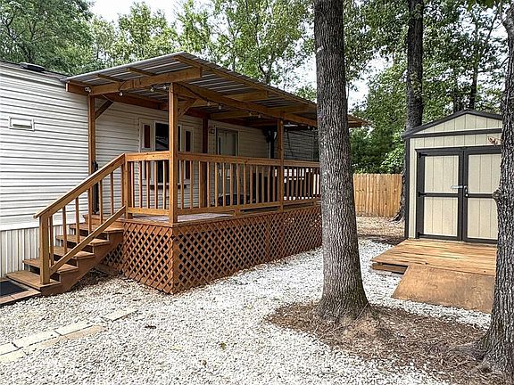 5th image of 1161 Hidden Oaks Dr