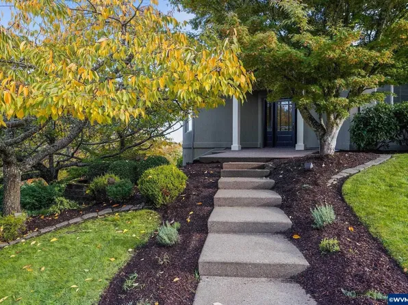 4360 NW Honeysuckle Dr, Corvallis, OR 97330