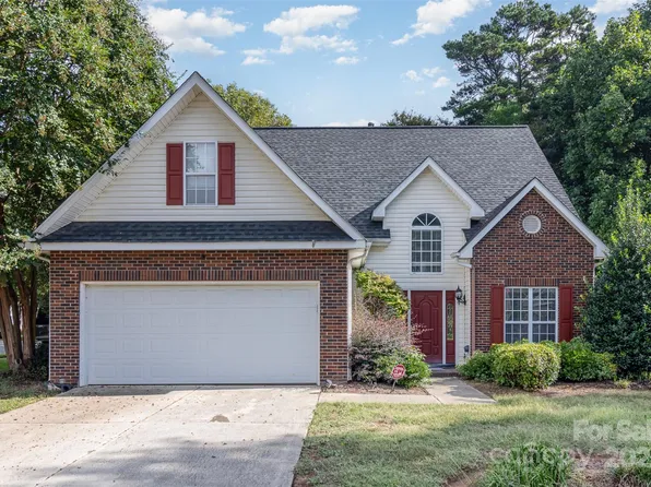 3428 Cranberry Nook Ct, Charlotte, NC 28269