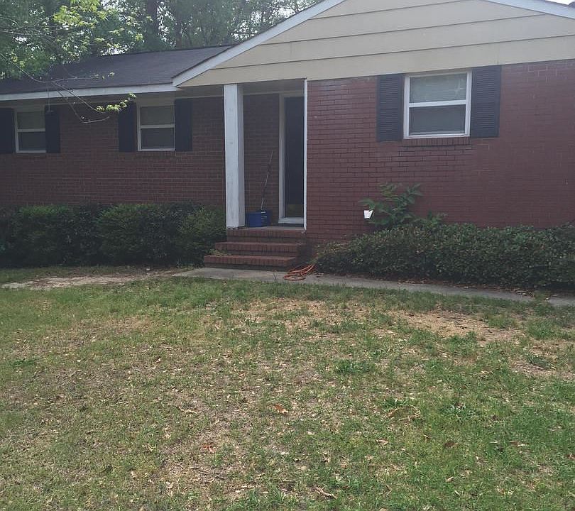 2nd image of 1415 Chalbena Ave