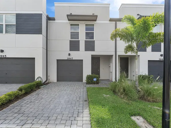 3947 SE Mentmore Lane, Stuart, FL 34997