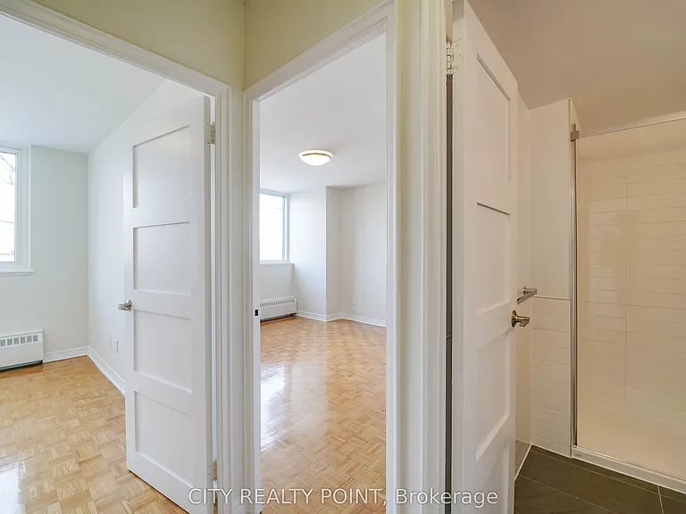10 Shallmar Blvd #211 — Photo 19