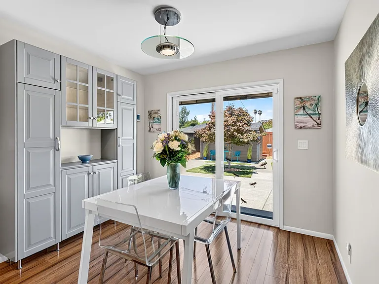 2613 Village Side Dr — Photo 11