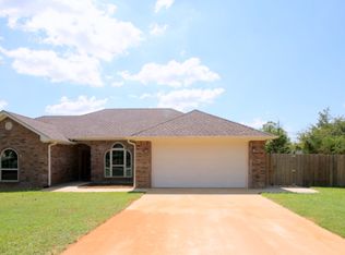 1109 Brad Cir, Lindale, TX 75771