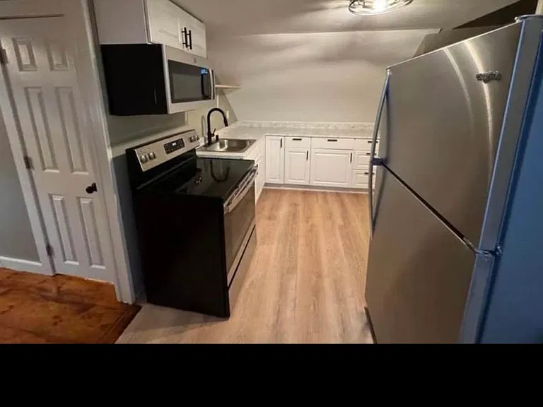 123 E Main St #4 — Photo 5