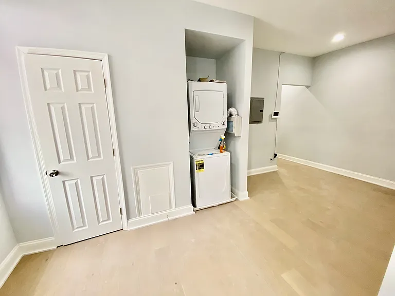 1247 Snyder Ave #2 — Photo 12