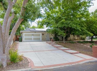2320 Calle Mimosa, Thousand Oaks, CA 91360