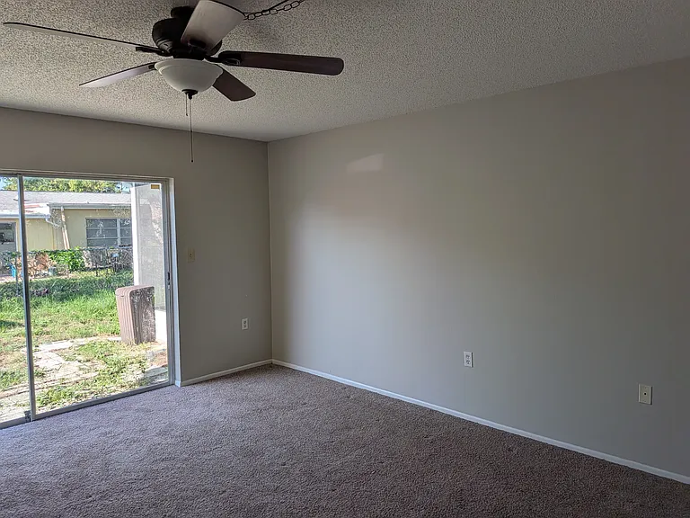 8206 Dedham Dr — Photo 8