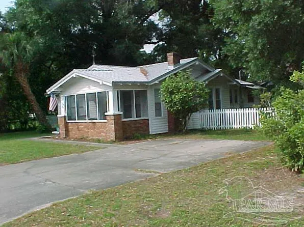 5115 Pike St, Milton, FL 32570