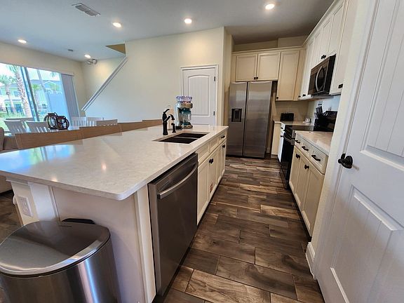 5th image of 8143 Coconut Place #0