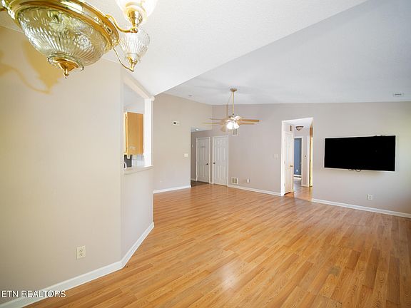 5th image of 2309 Tori Rd