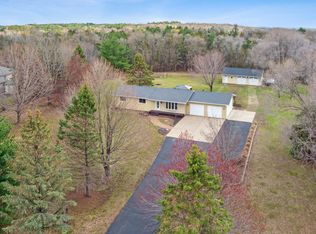 839 Maud Rd, Hudson, WI 54016