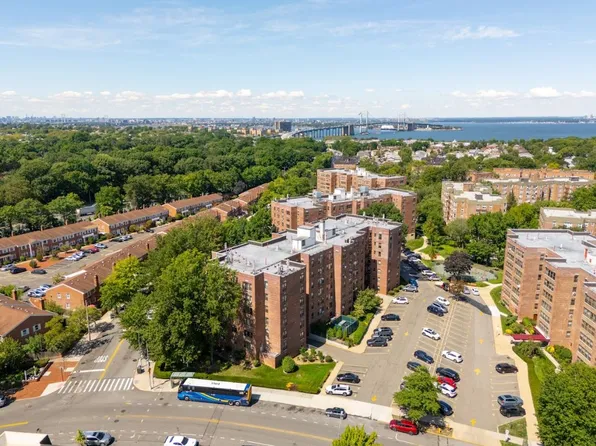 18-75 Corporal Kennedy Street image 24 of 27