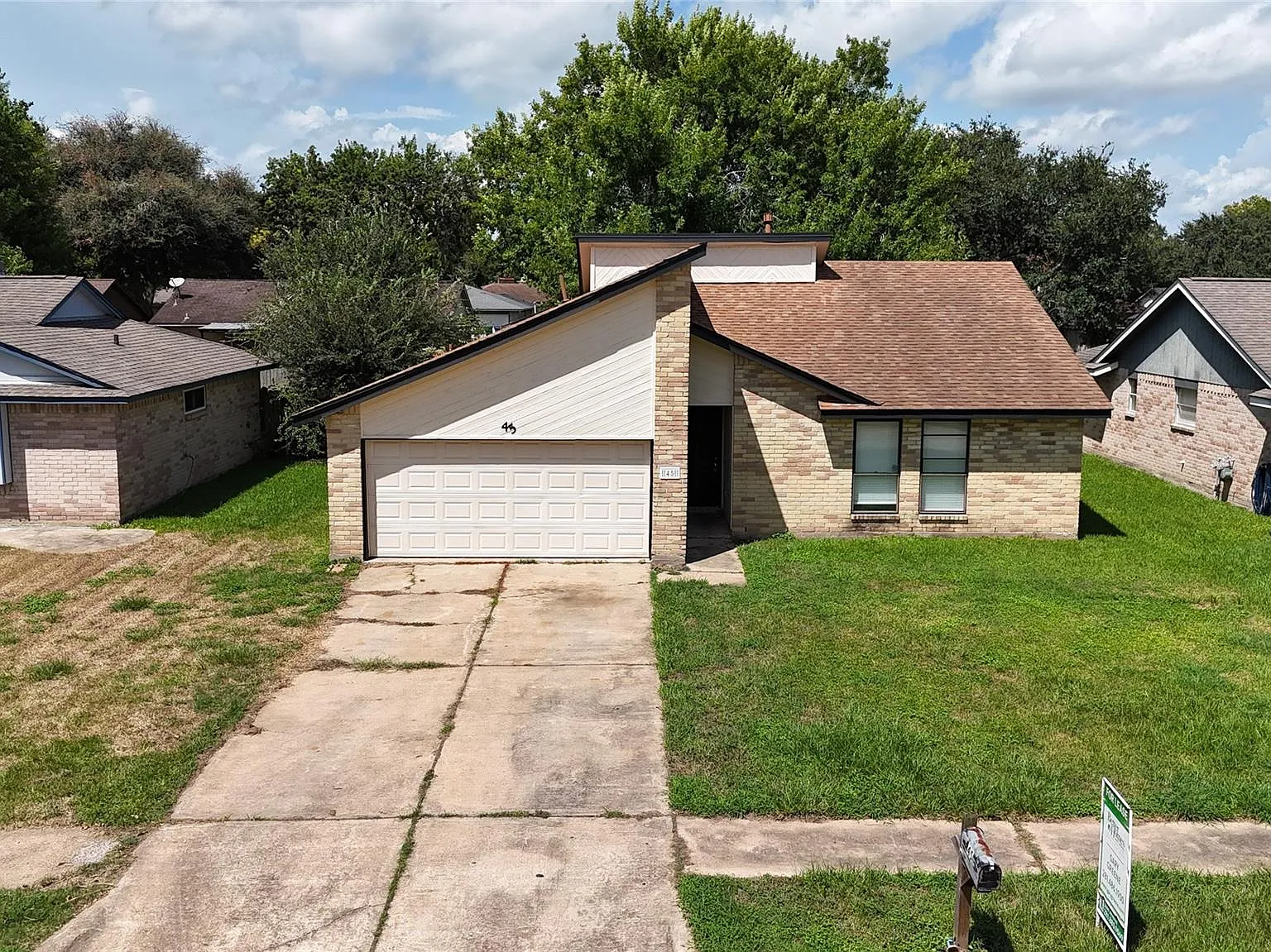 4 bed, 2.0 bath, 1413 sqft, $1,900 — Photo 1
