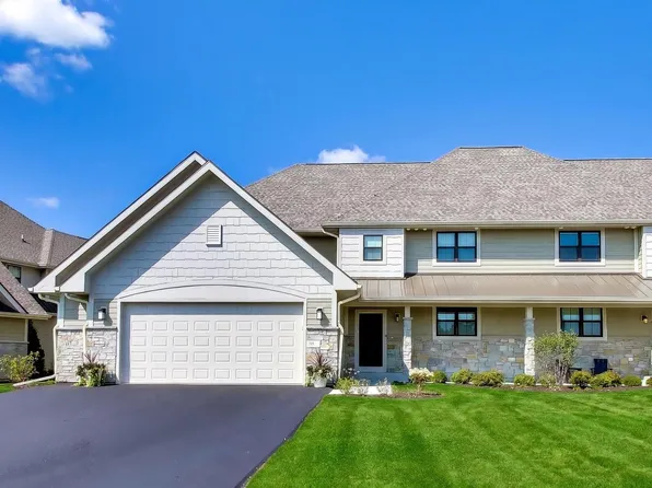 690 Eagleton DRIVE #33, Lake Geneva, WI 53147
