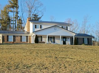 1789 Campbell Rd, Mountain City, TN 37683