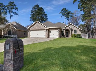 2923 Chaucer Dr, Montgomery, TX 77356