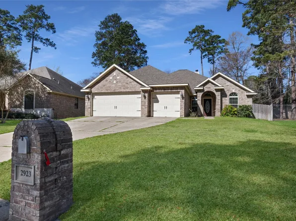 2923 Chaucer Dr, Montgomery, TX 77356