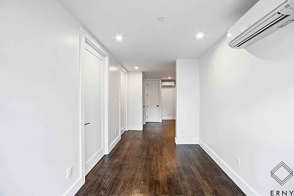 Rented by ERNY LLC | media 3