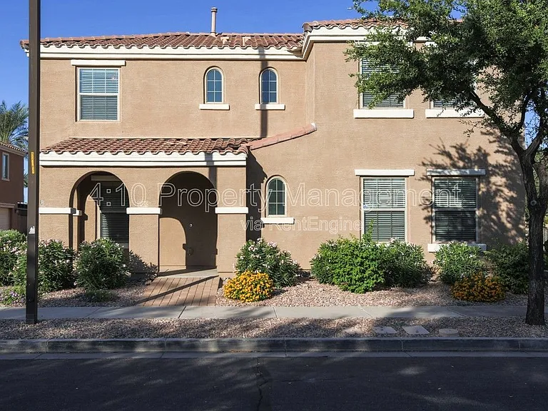 1774 S Seton Ave — Photo 2