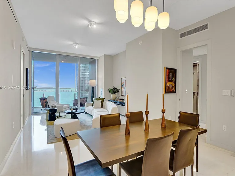 300 Biscayne Blvd #2305W — Photo 11
