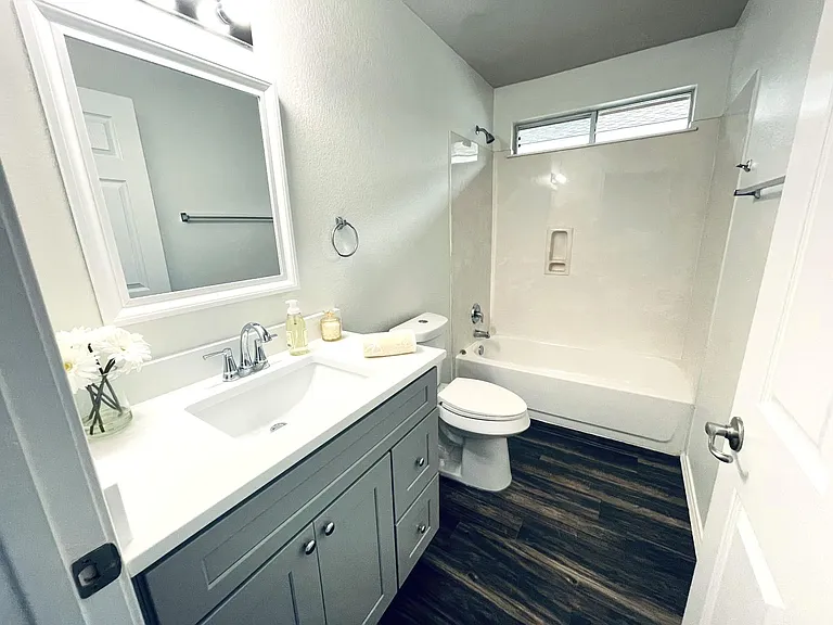 5216 English Glade Dr — Photo 12